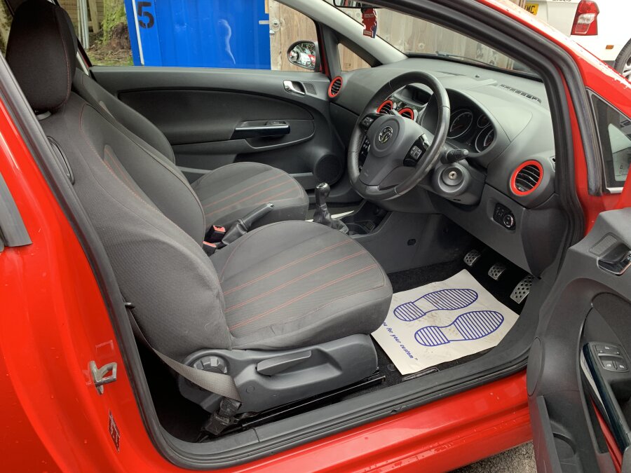 2012 Vauxhall Corsa photo 9