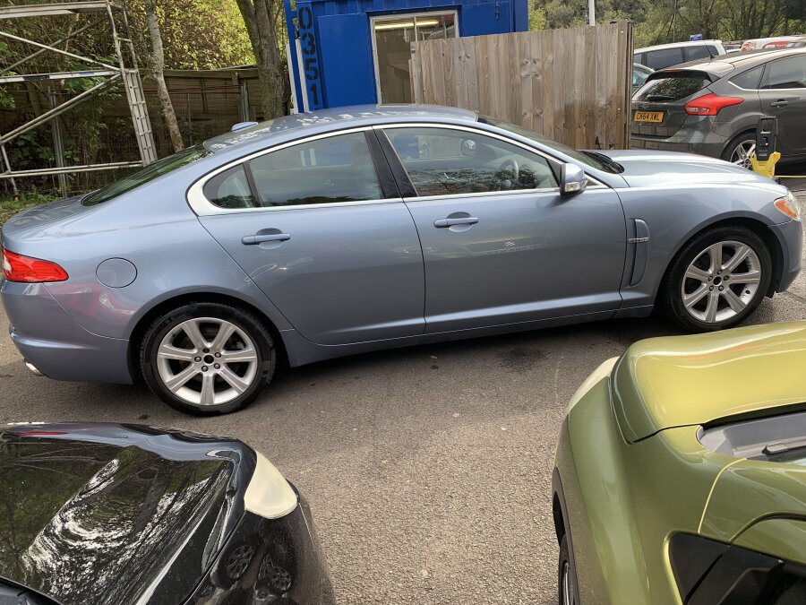 2009 Jaguar XF photo 5