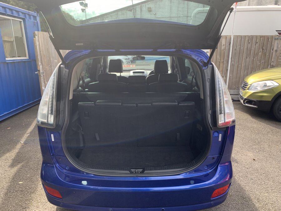 2010 Mazda Mazda5 photo 9