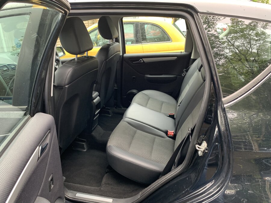 2009 Mercedes-Benz A Class photo 12