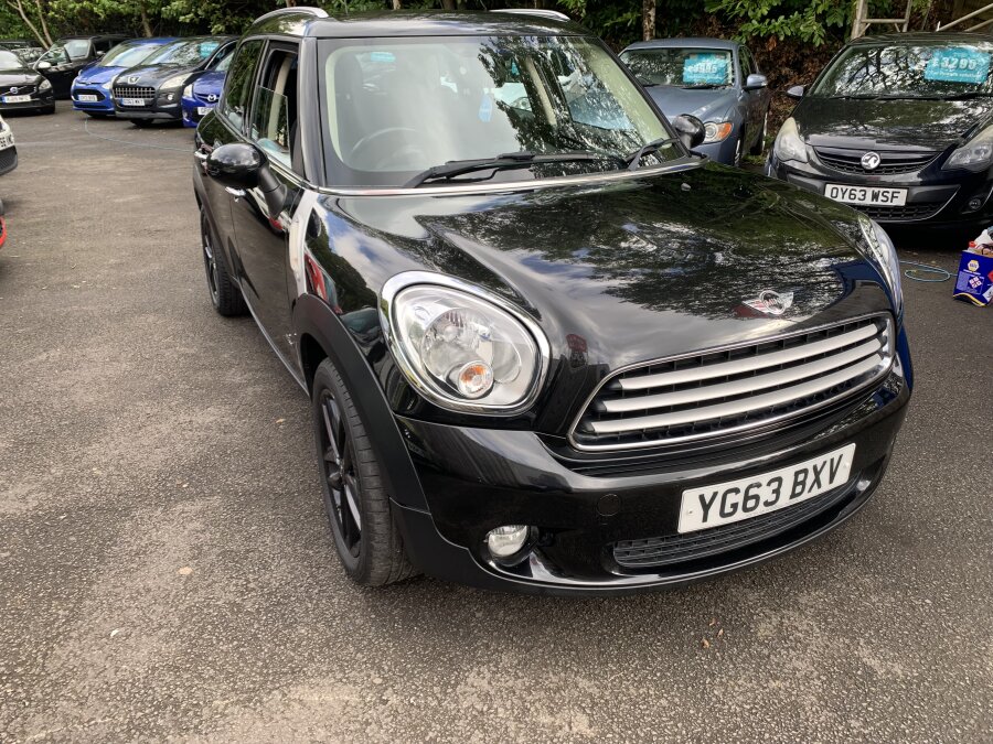 MINI Countryman photo 2