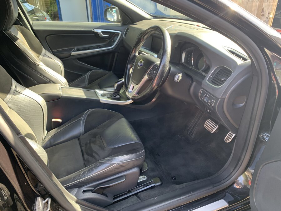 2015 Volvo V60 photo 8