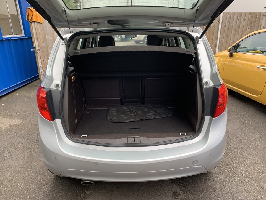 2014 Vauxhall Meriva photo 8