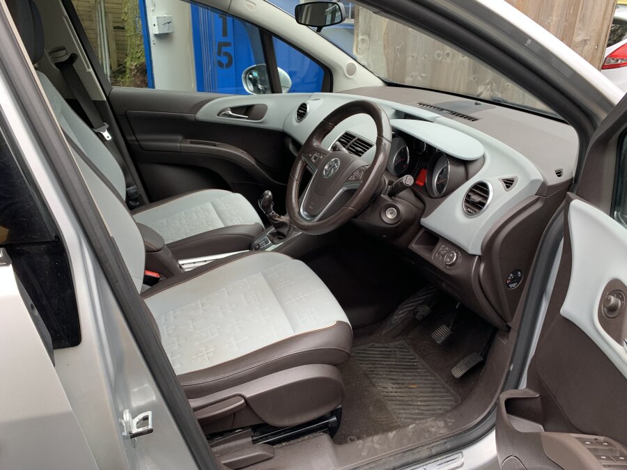 2014 Vauxhall Meriva photo 10