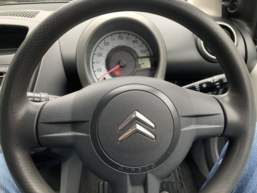 2011 Citroen C1 photo 11