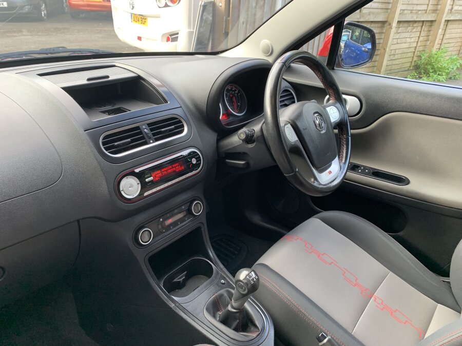 2014 MG MG3 photo 10