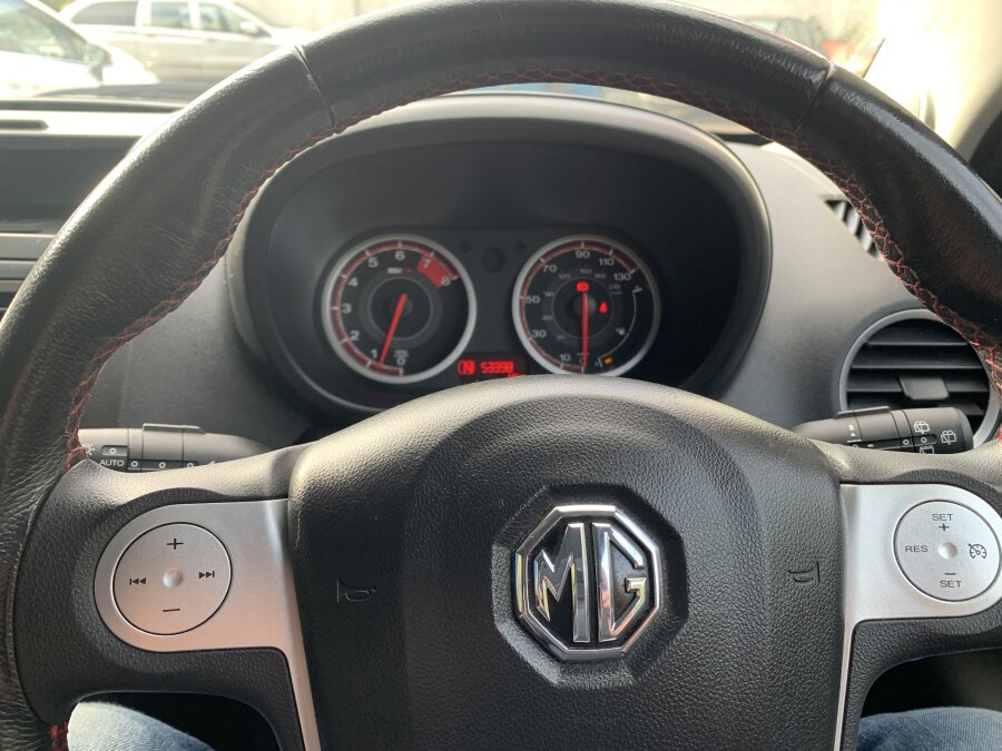 2014 MG MG3 photo 14