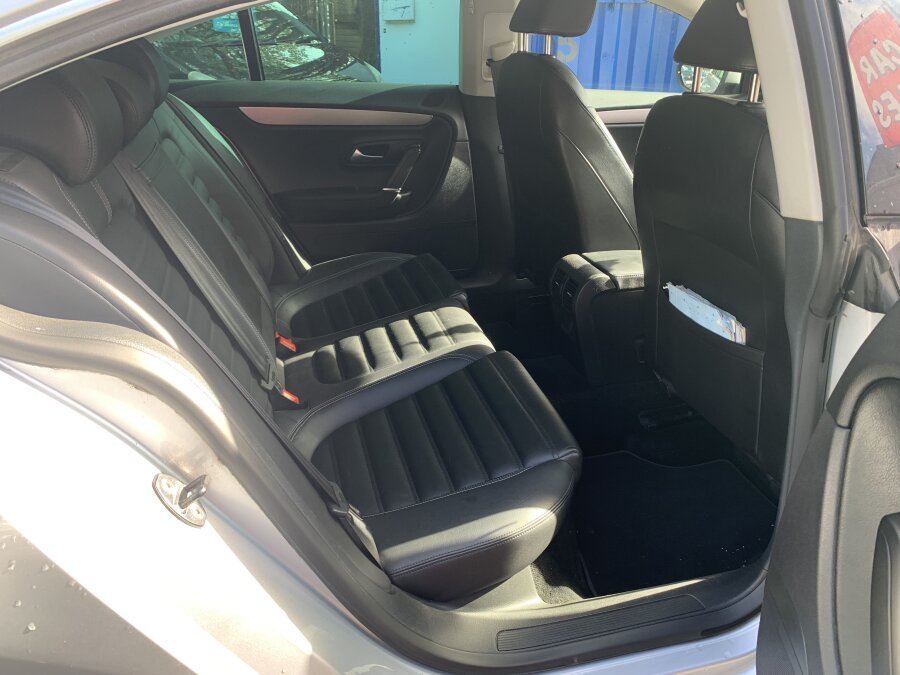 2011 Volkswagen CC photo 14