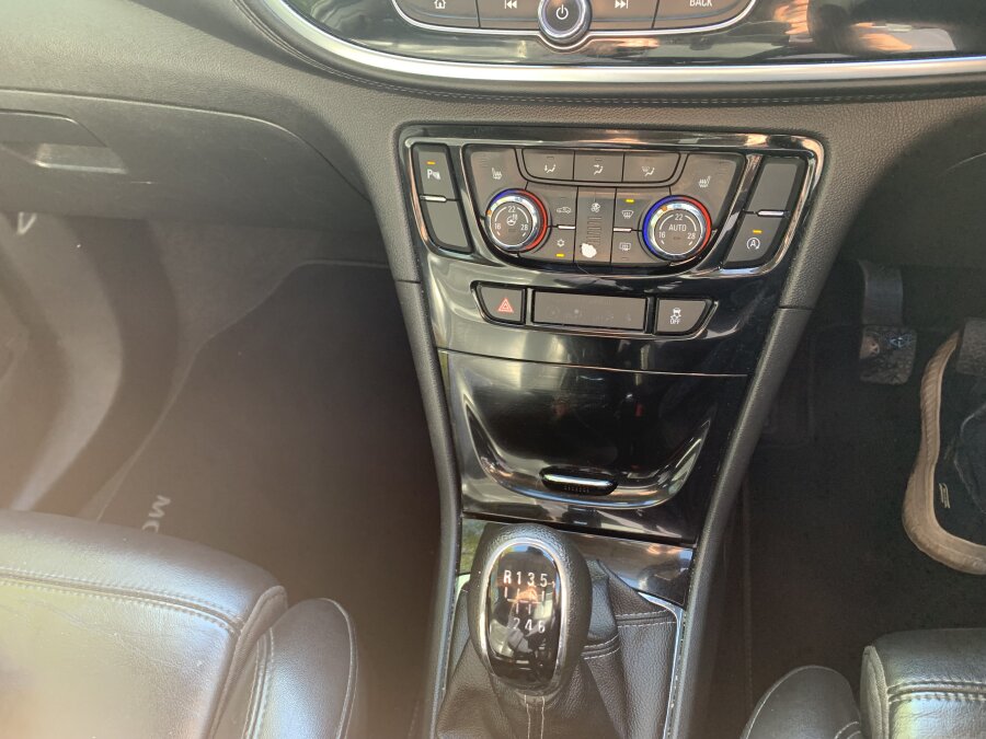 2017 Vauxhall Mokka X photo 14