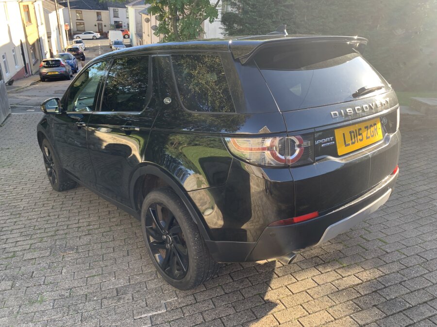 2015 Land Rover Discovery Sport photo 5