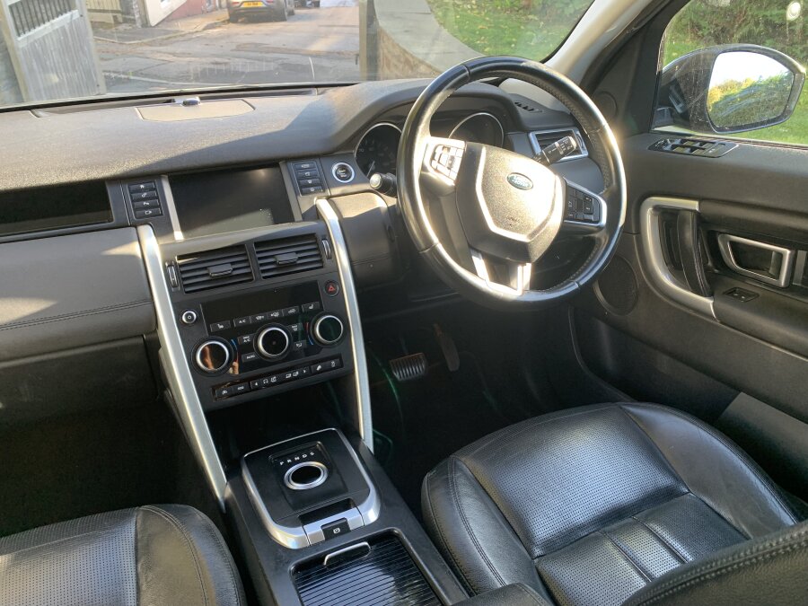 2015 Land Rover Discovery Sport photo 8