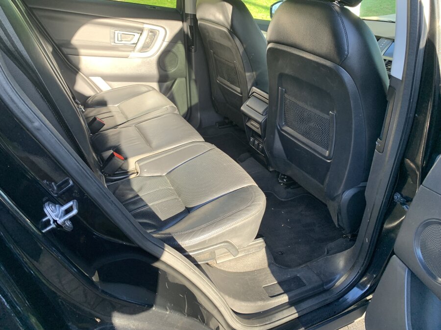 2015 Land Rover Discovery Sport photo 11