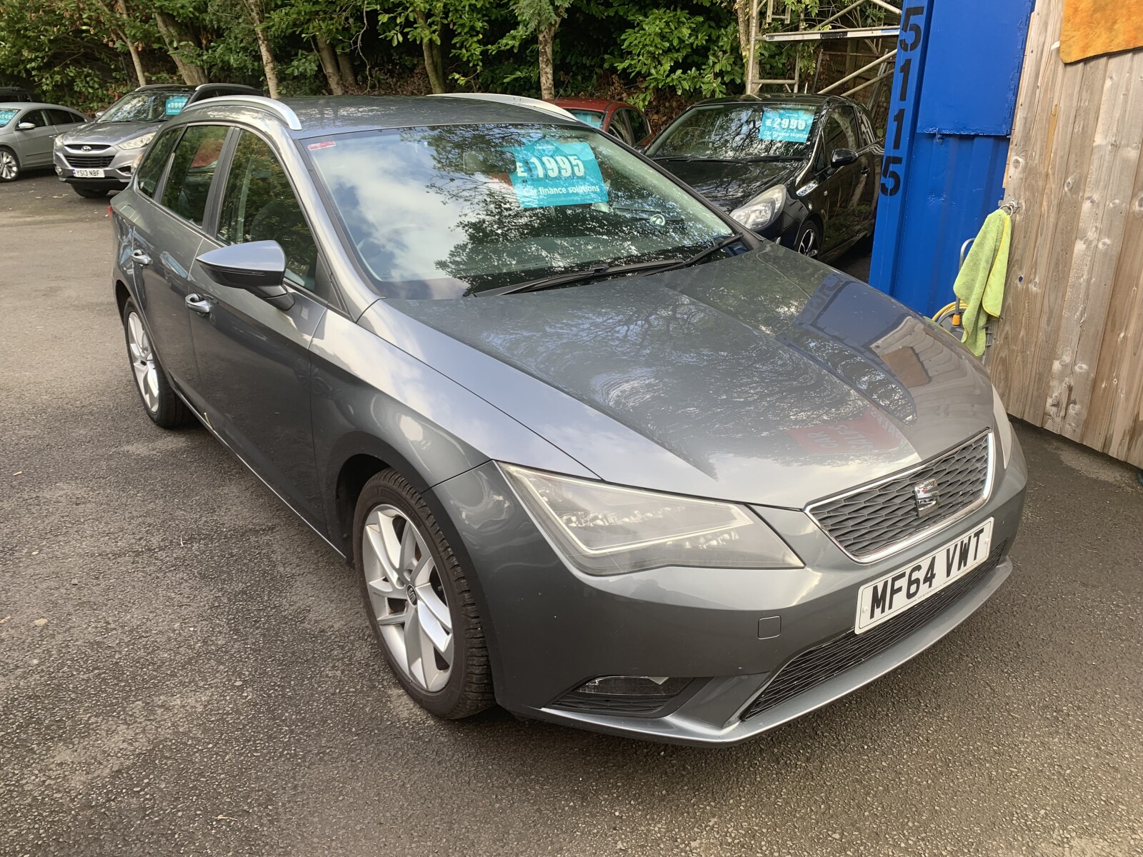 SEAT Leon photo 2