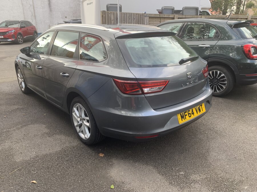 2014 SEAT Leon photo 4