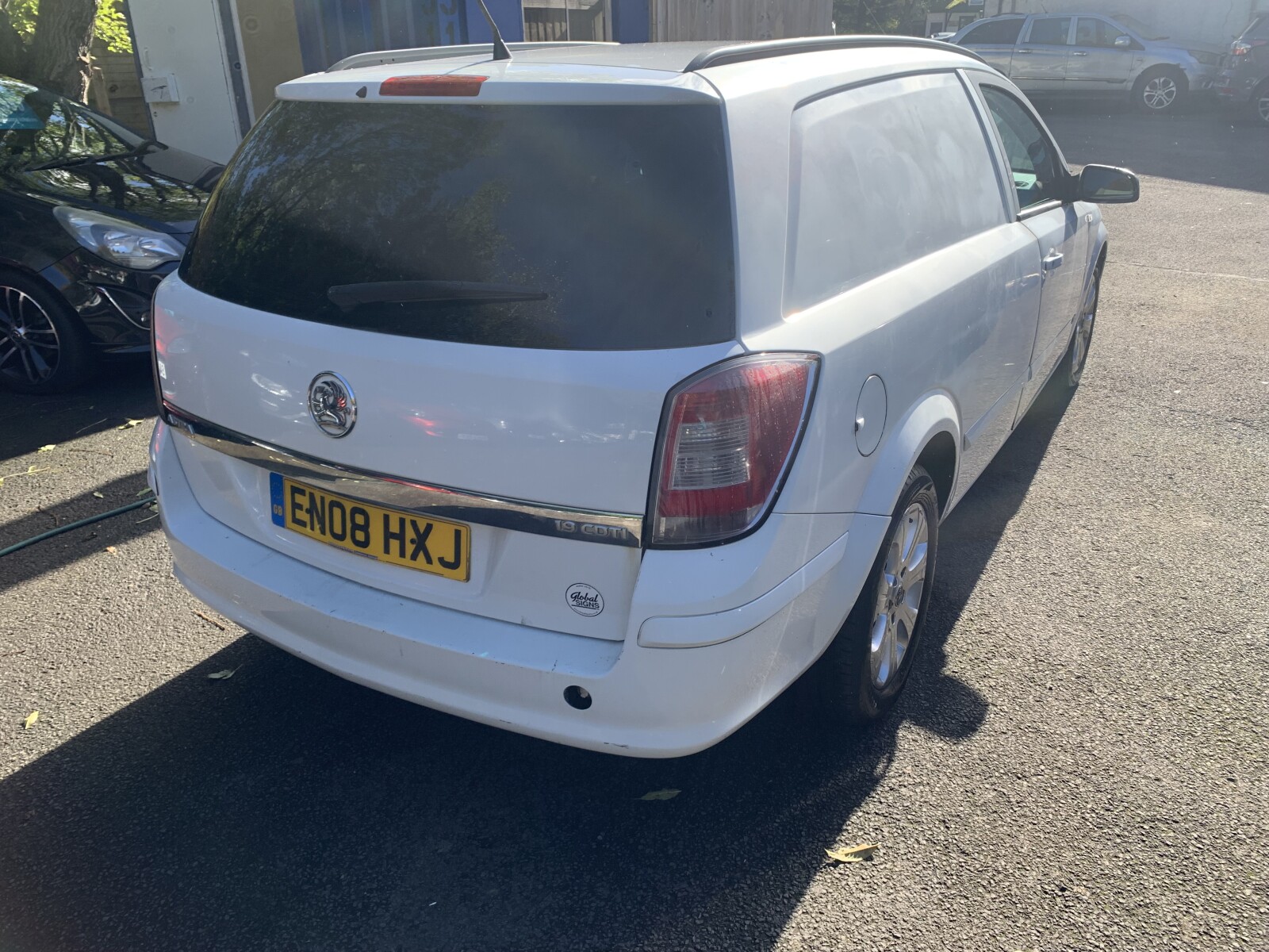 Vauxhall Astra Van photo 2