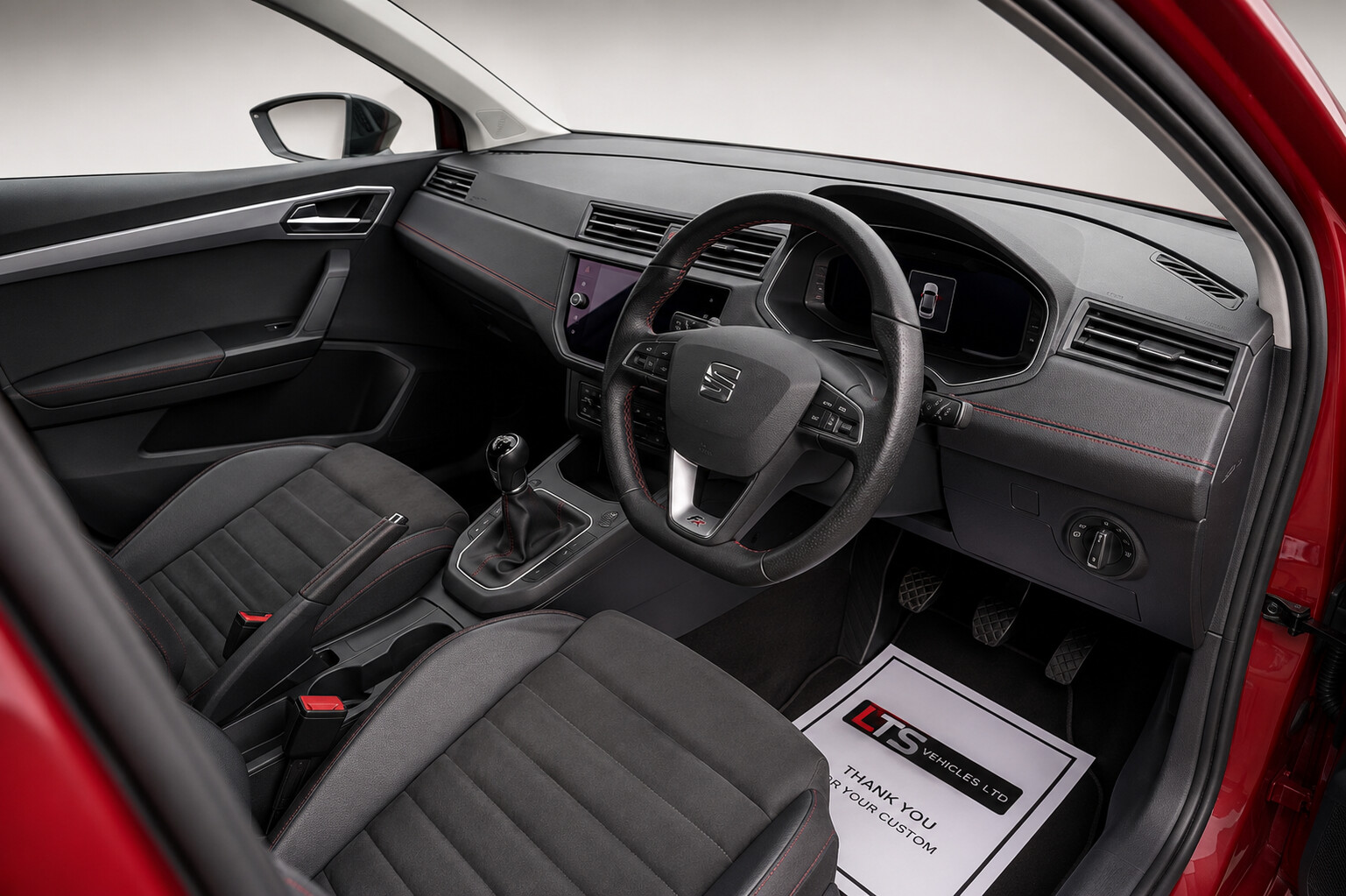 SEAT LEON image 4