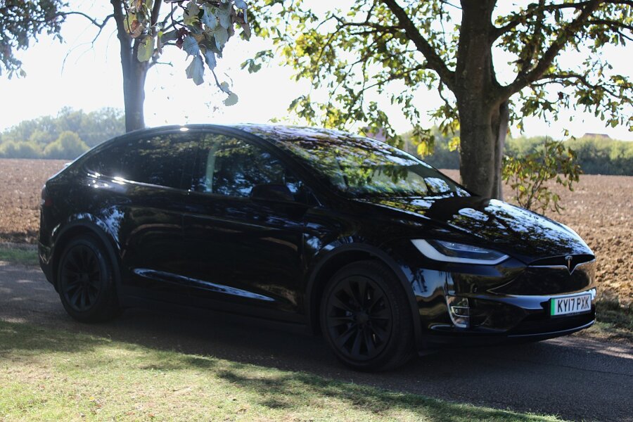 Vehicle photo 2