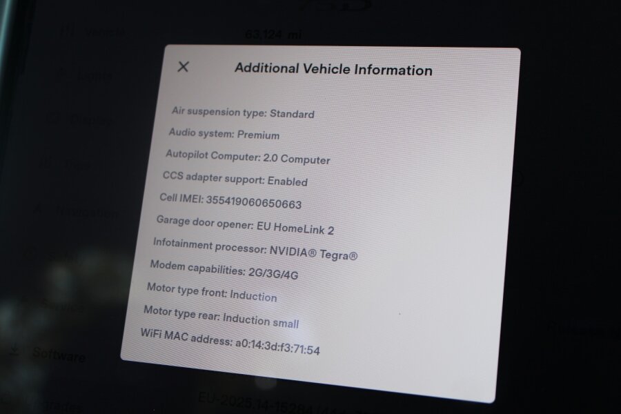 Vehicle photo 21