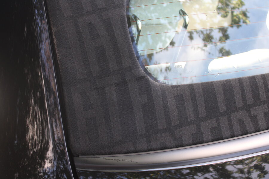 Vehicle photo 20
