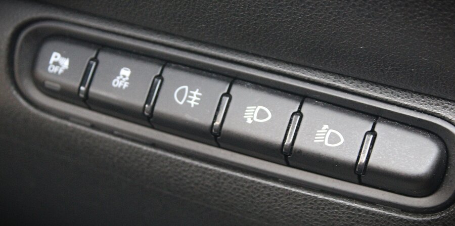 Vehicle photo 26