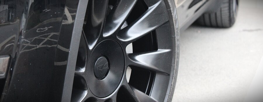 Vehicle photo 25