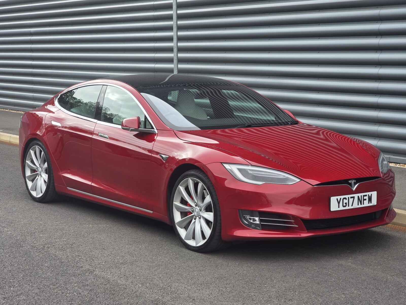 Tesla S
