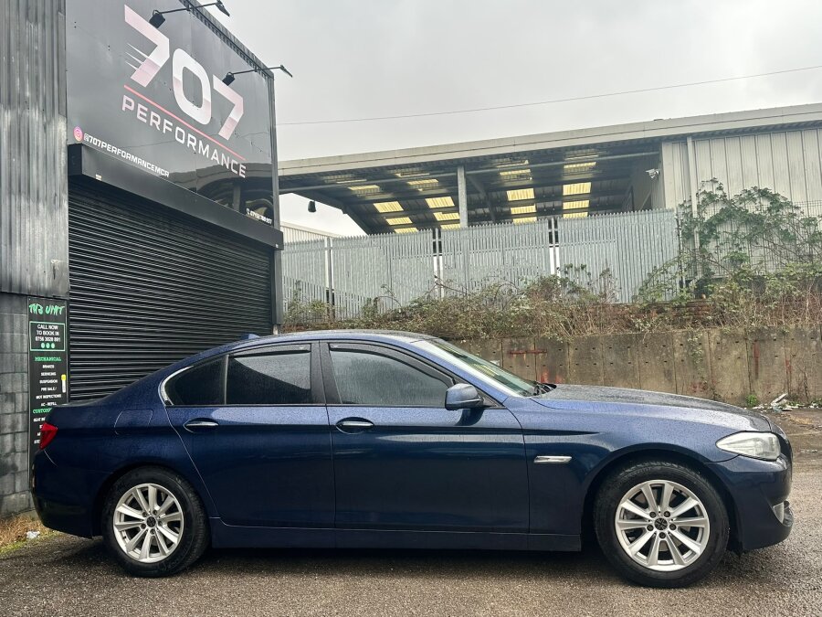 2012 BMW 5 Series photo 4