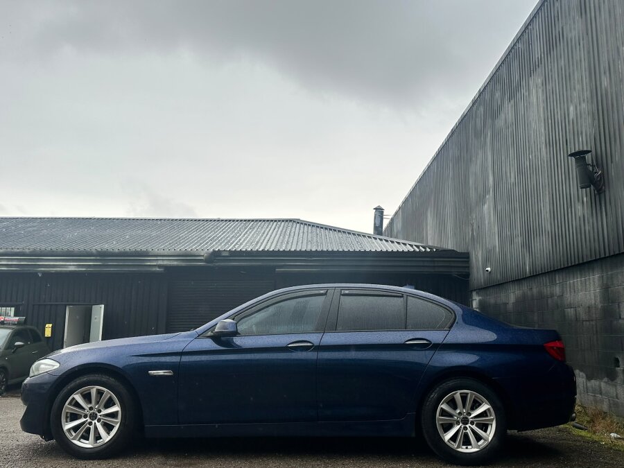 2012 BMW 5 Series photo 8