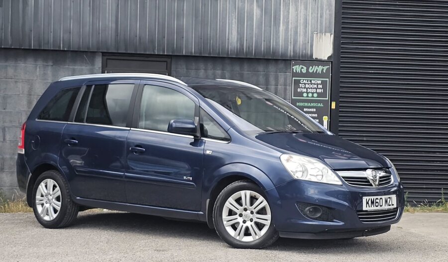 Vauxhall Zafira photo 2