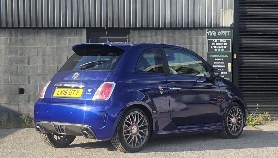 2016 Abarth 595 photo 13