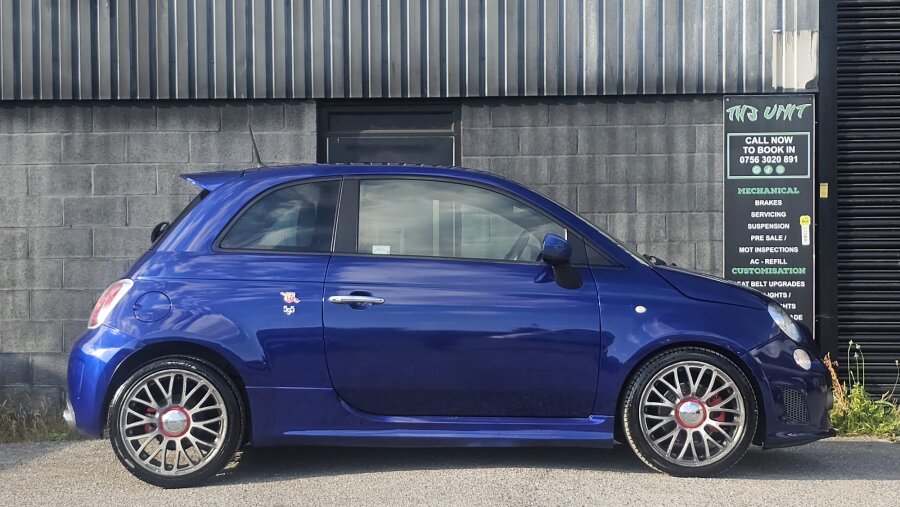 2016 Abarth 595 photo 4