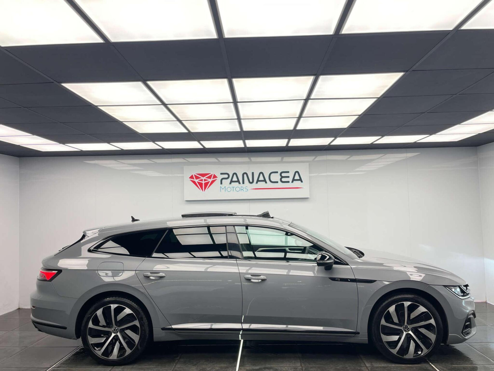 2022 Volkswagen ARTEON image 3