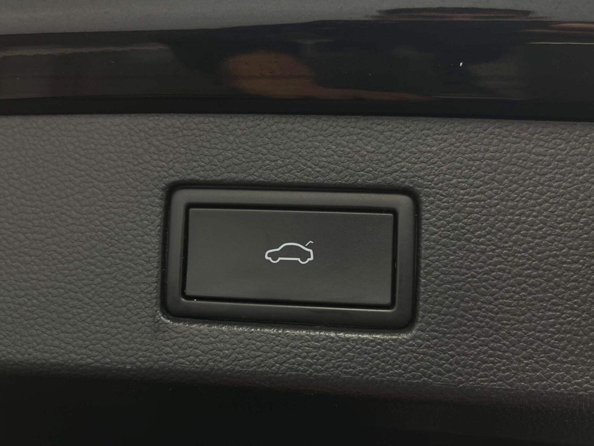 2023 Volkswagen ARTEON image 40