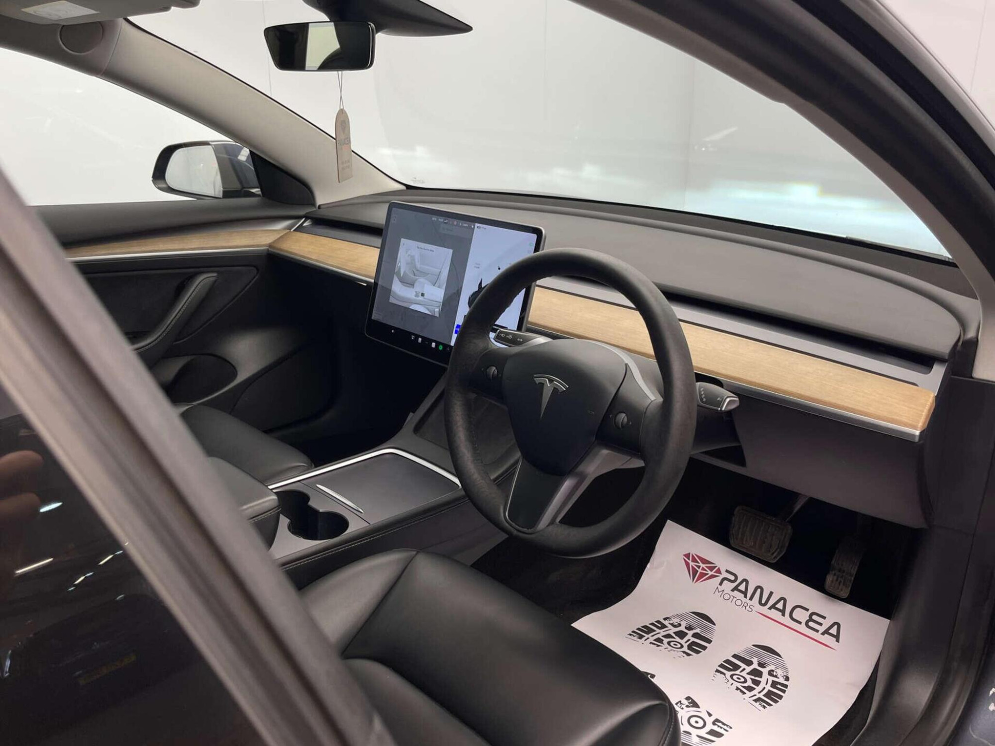 2021 Tesla Model 3 image 9