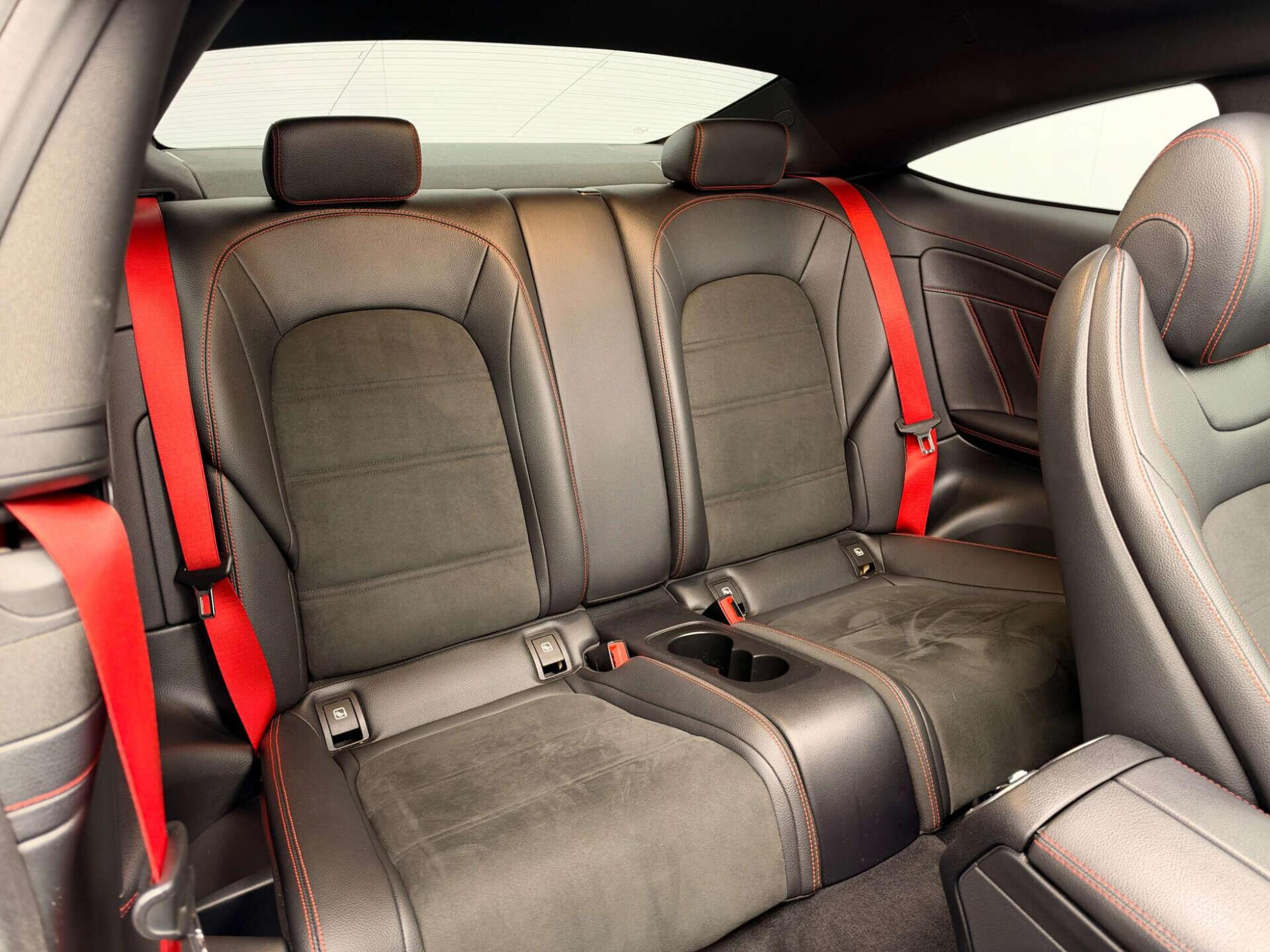 2018 Mercedes-Benz C-CLASS image 19