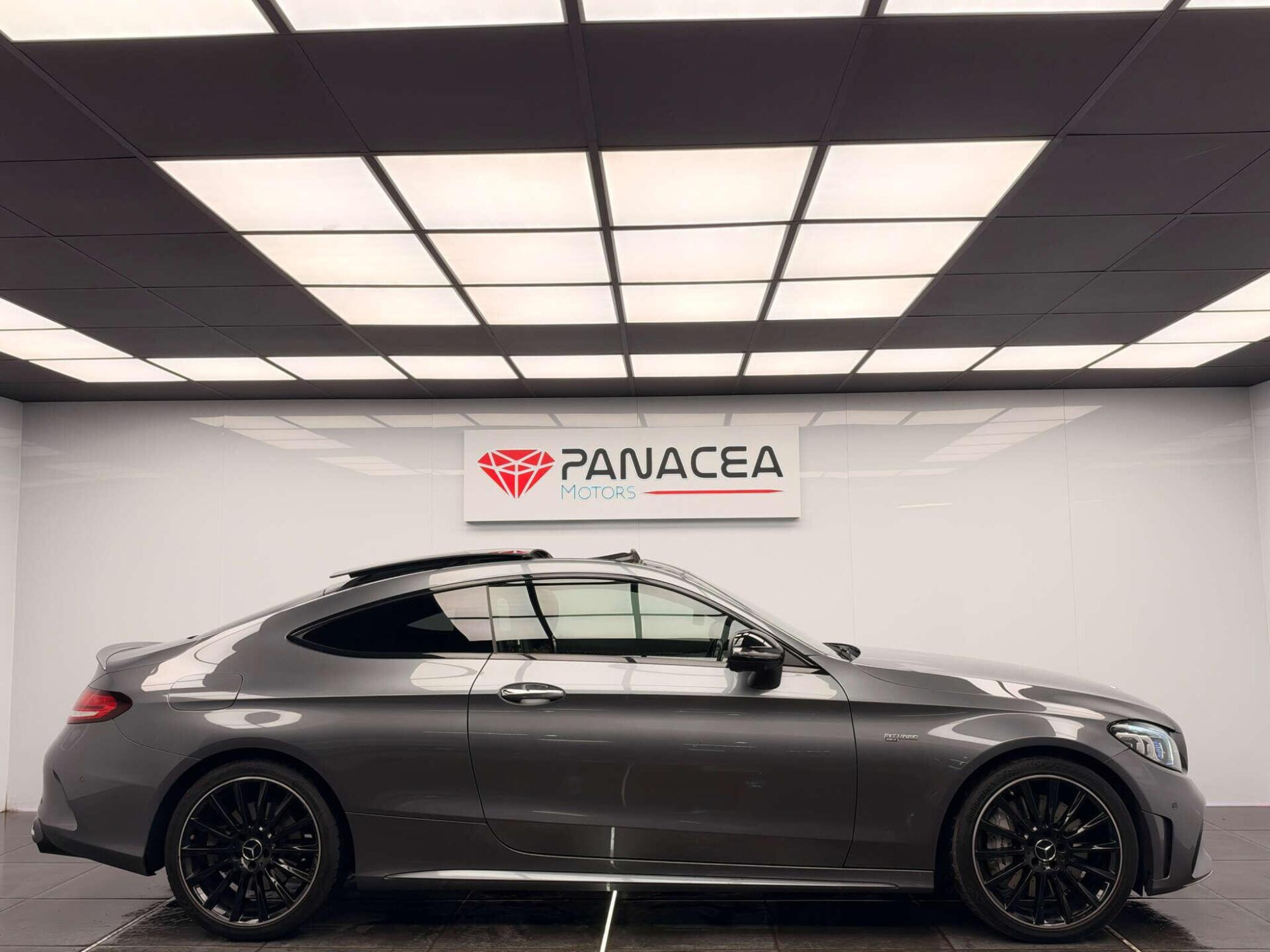 2018 Mercedes-Benz C-CLASS image 12