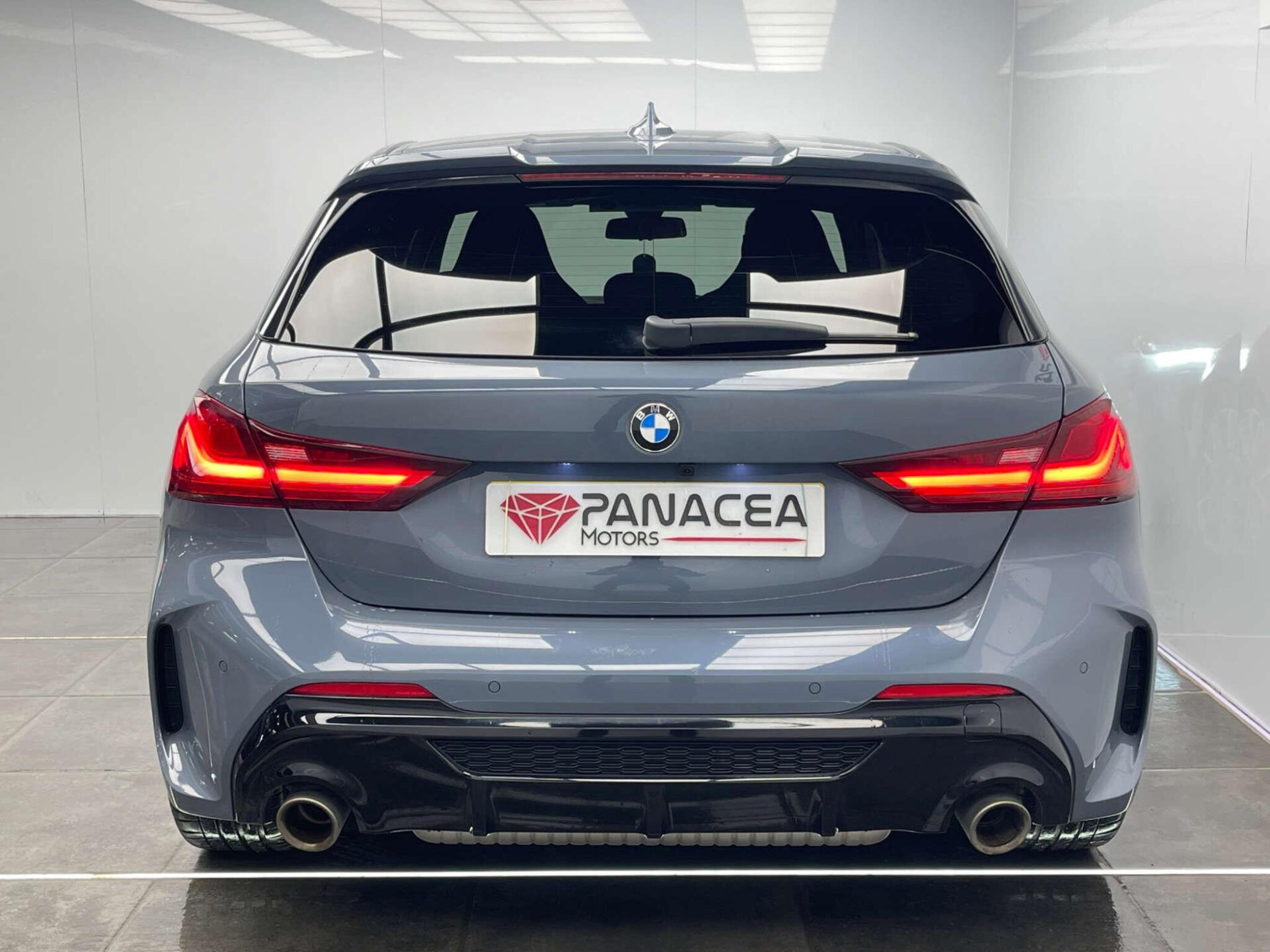 2020 BMW 1 SERIES image 37