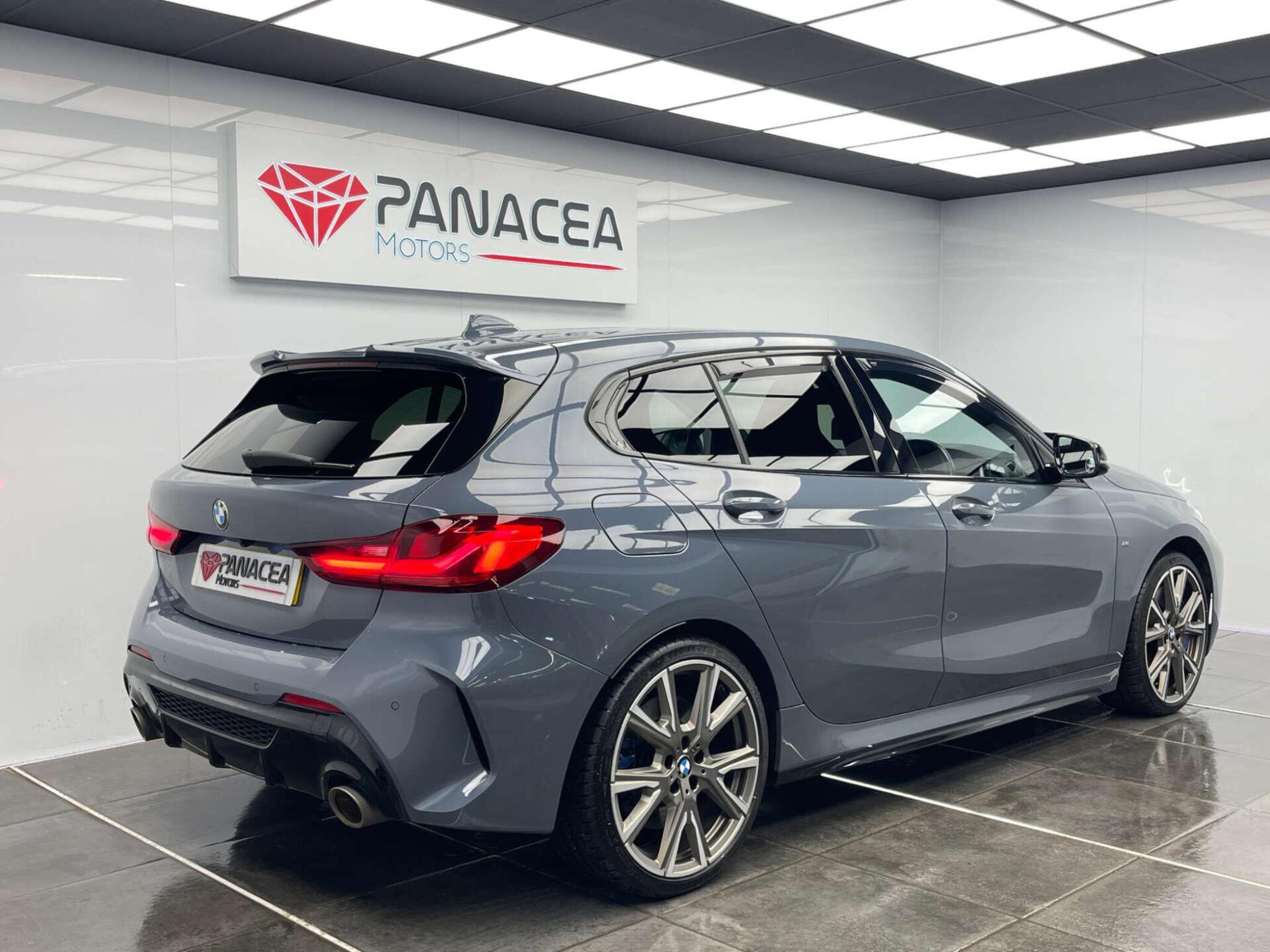 2020 BMW 1 SERIES image 5