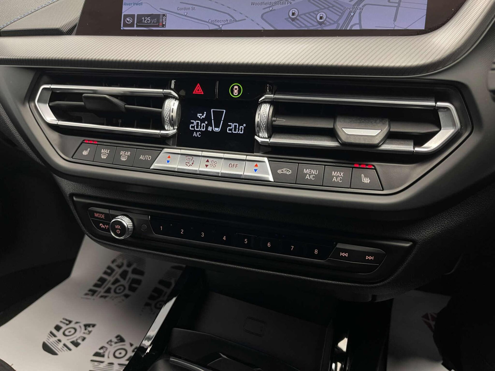 2020 BMW 1 SERIES image 19