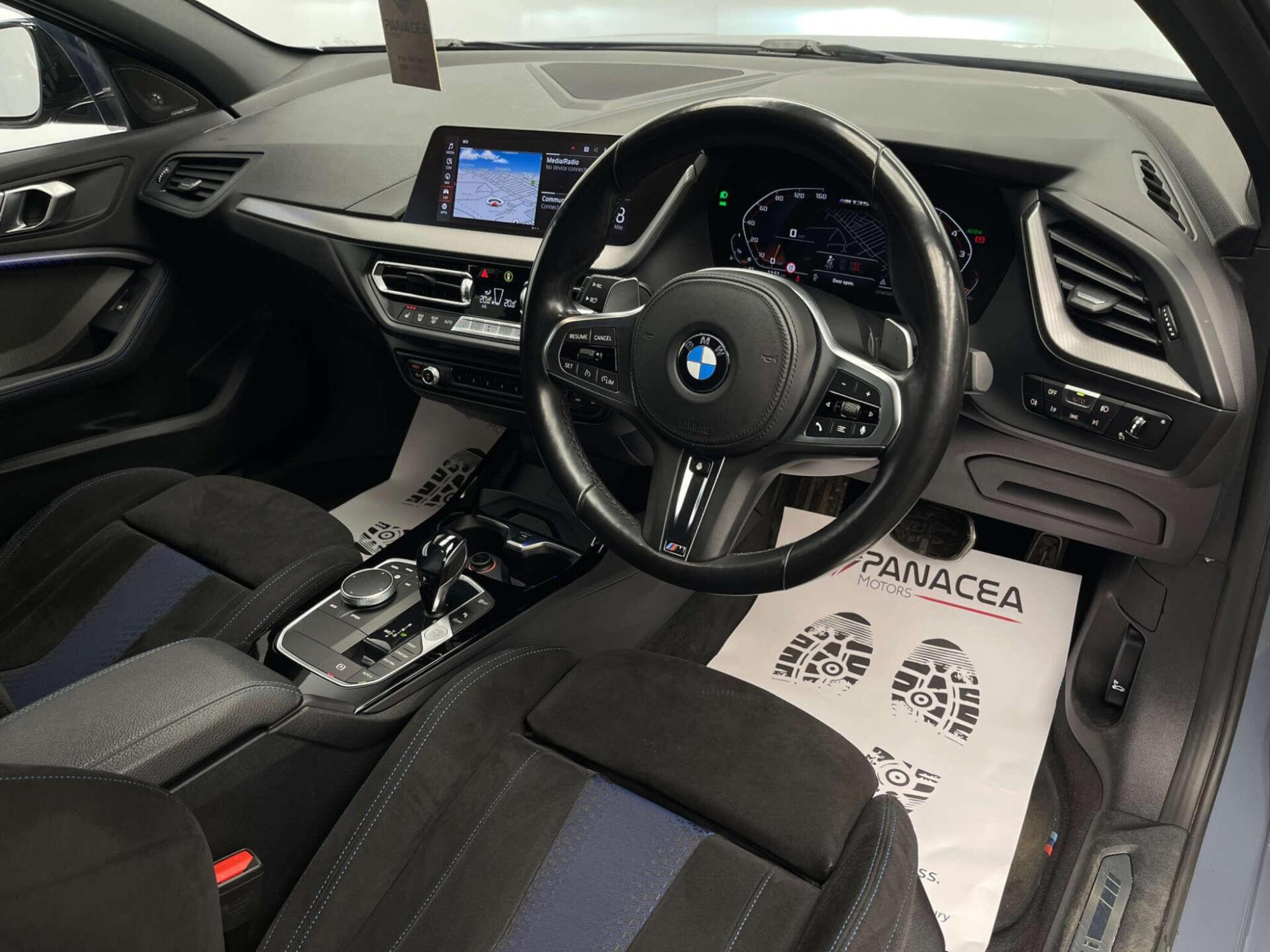 2020 BMW 1 SERIES image 11