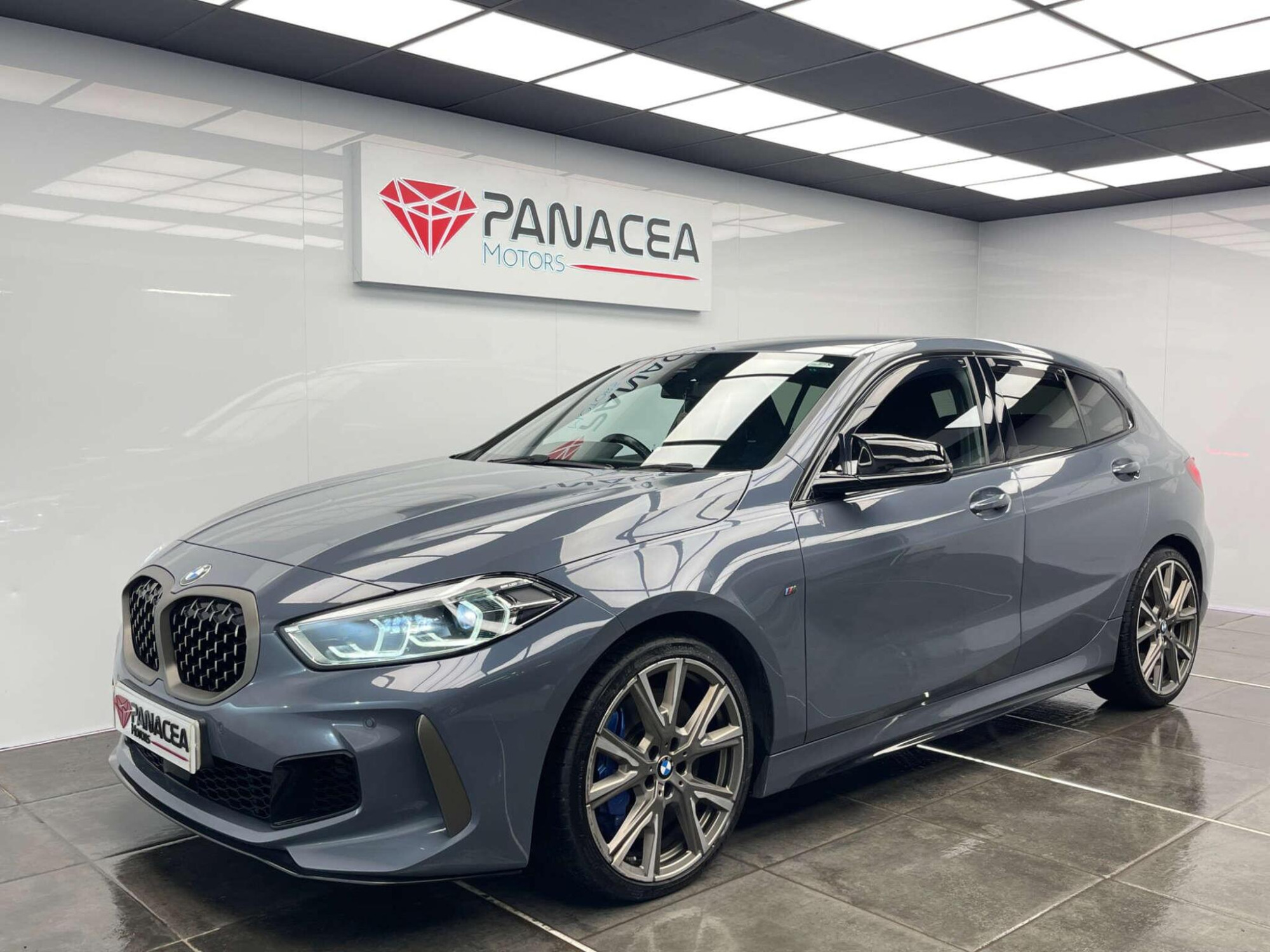 2020 BMW 1 SERIES image 35