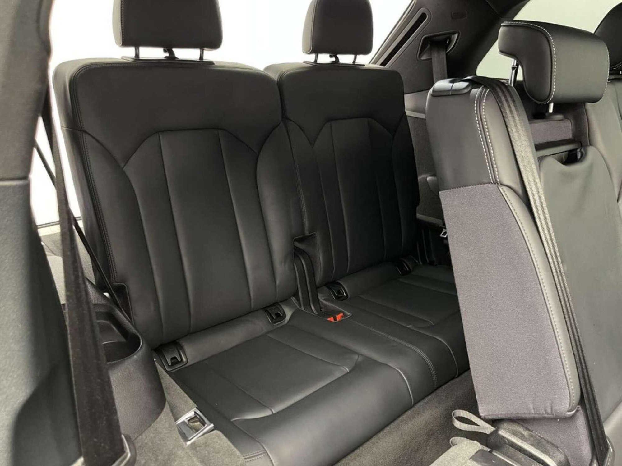 2016 Audi Q7 image 31