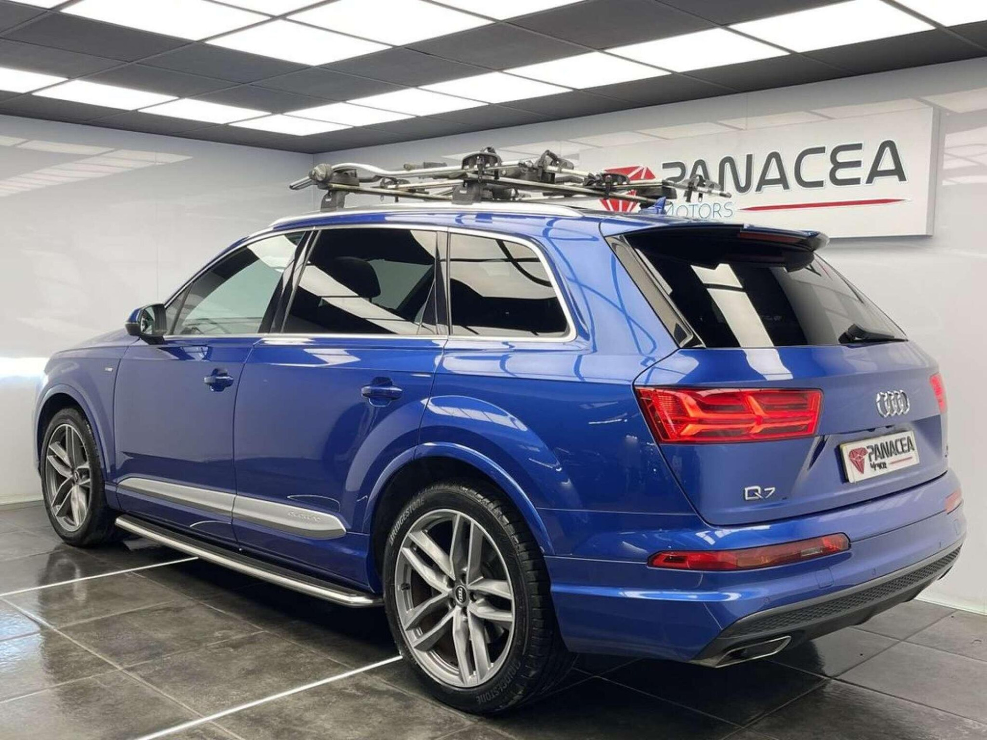 2016 Audi Q7 image 32