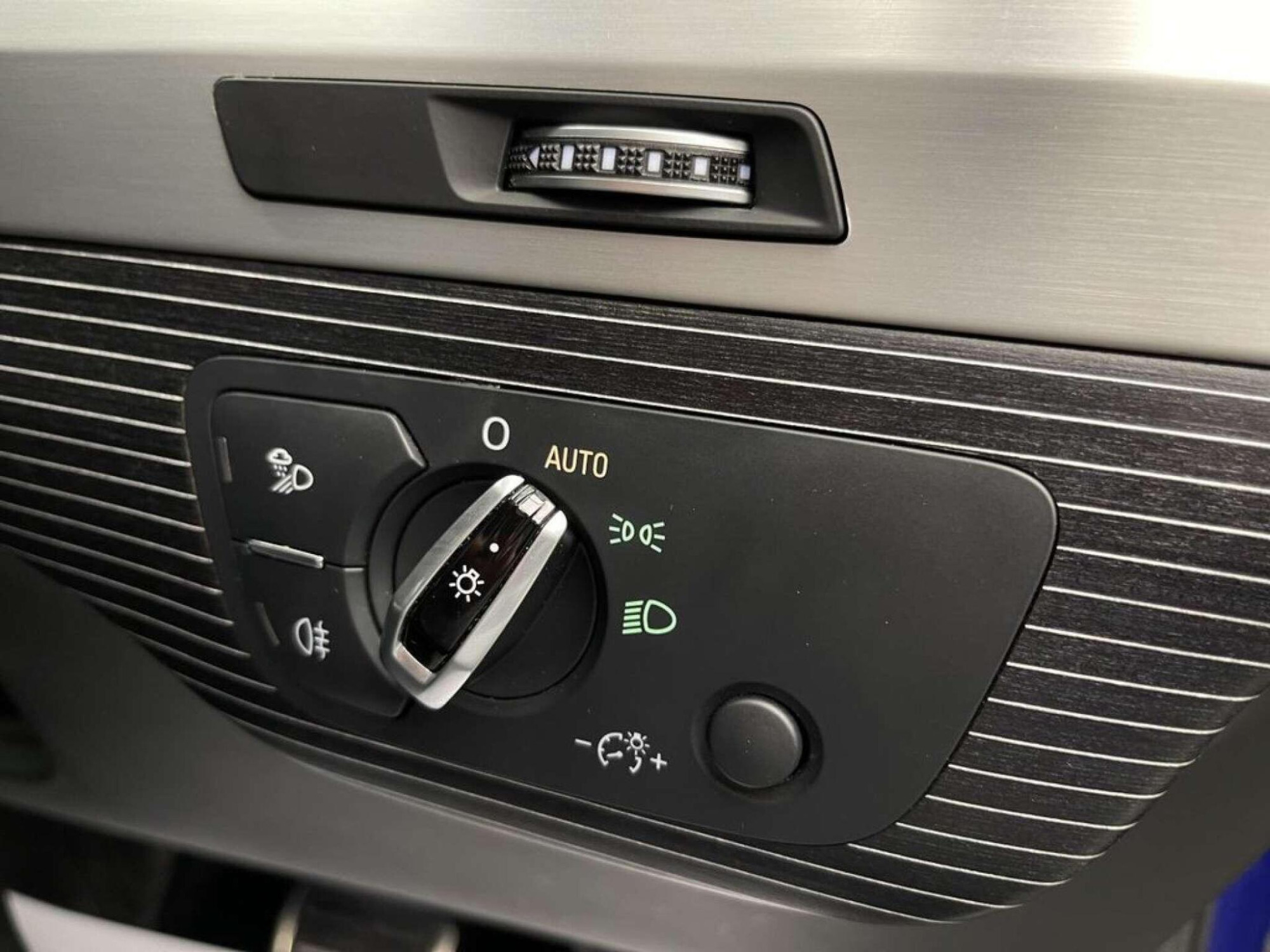 2016 Audi Q7 image 11