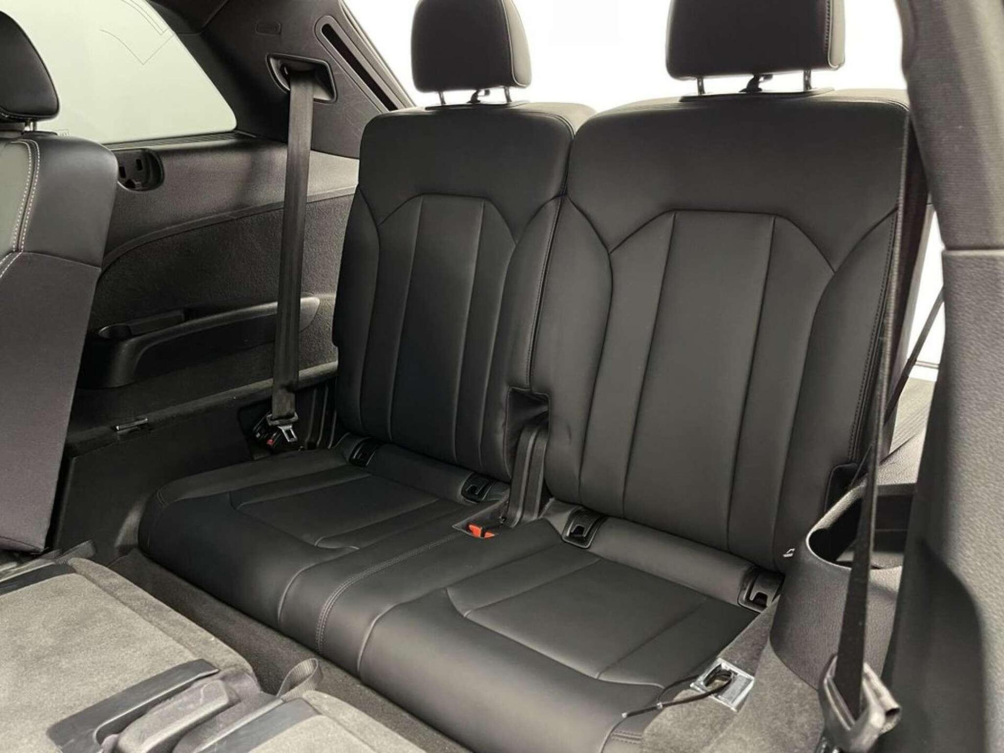 2016 Audi Q7 image 43