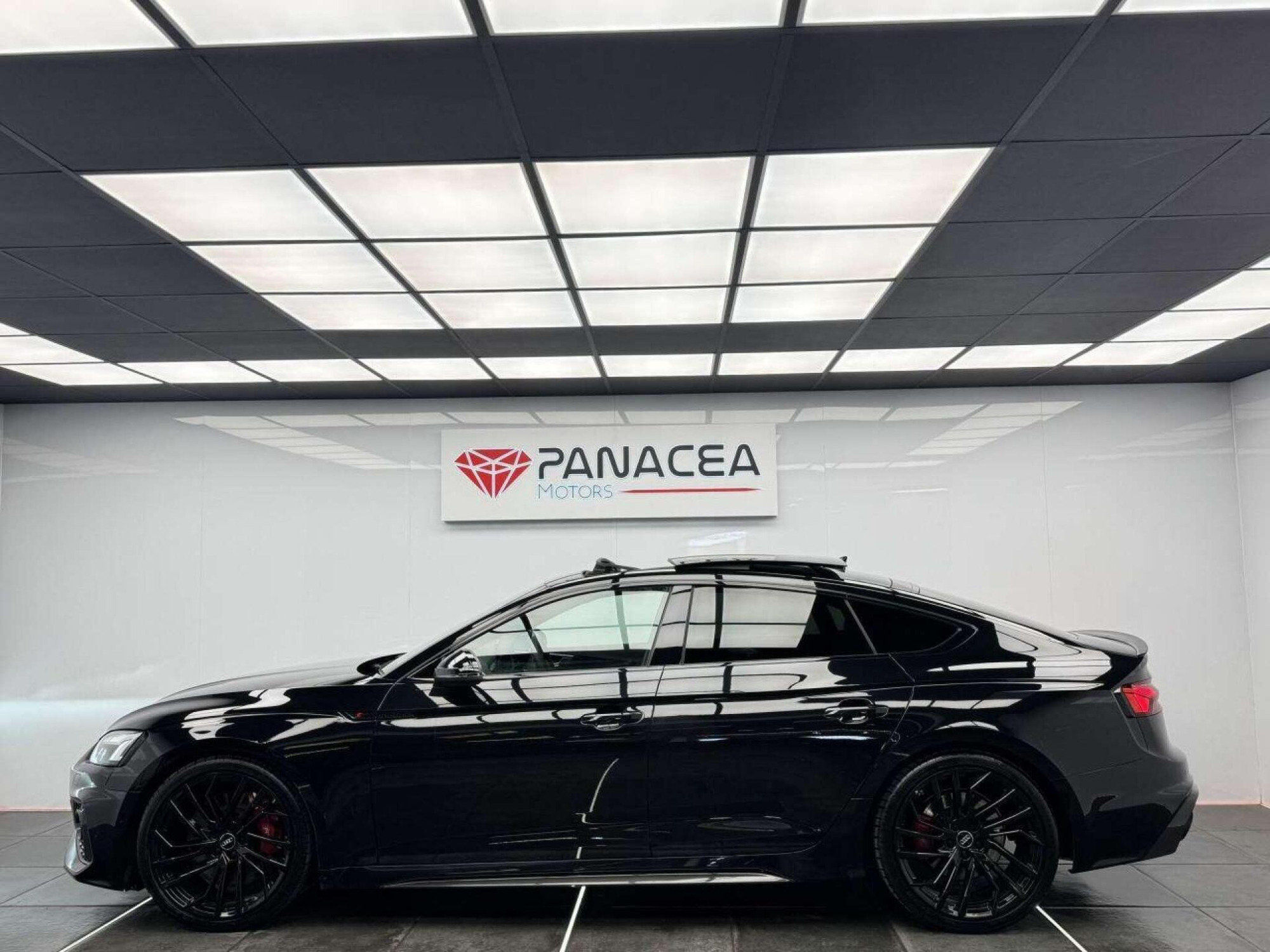 2021 Audi RS5 image 6