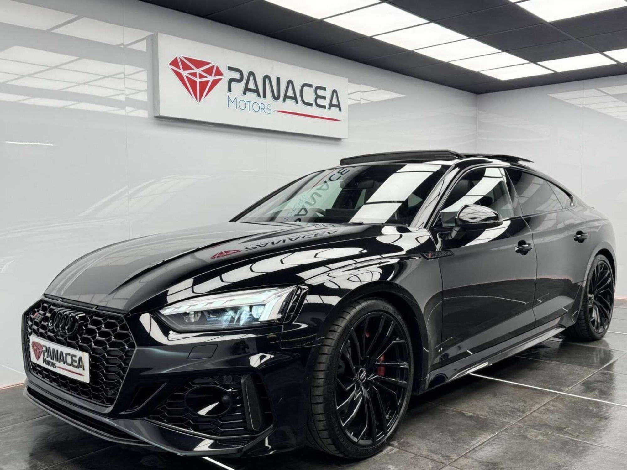 2021 Audi RS5 image 2