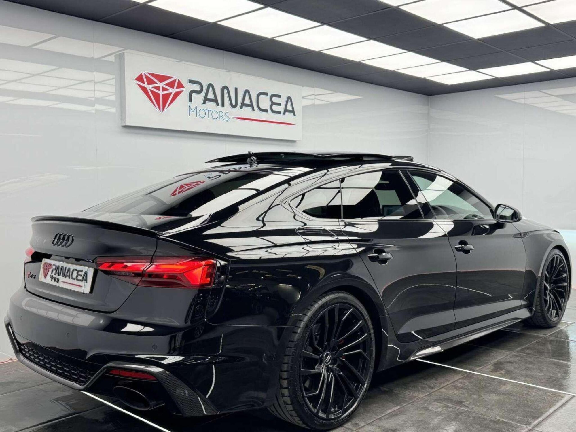 2021 Audi RS5 image 5