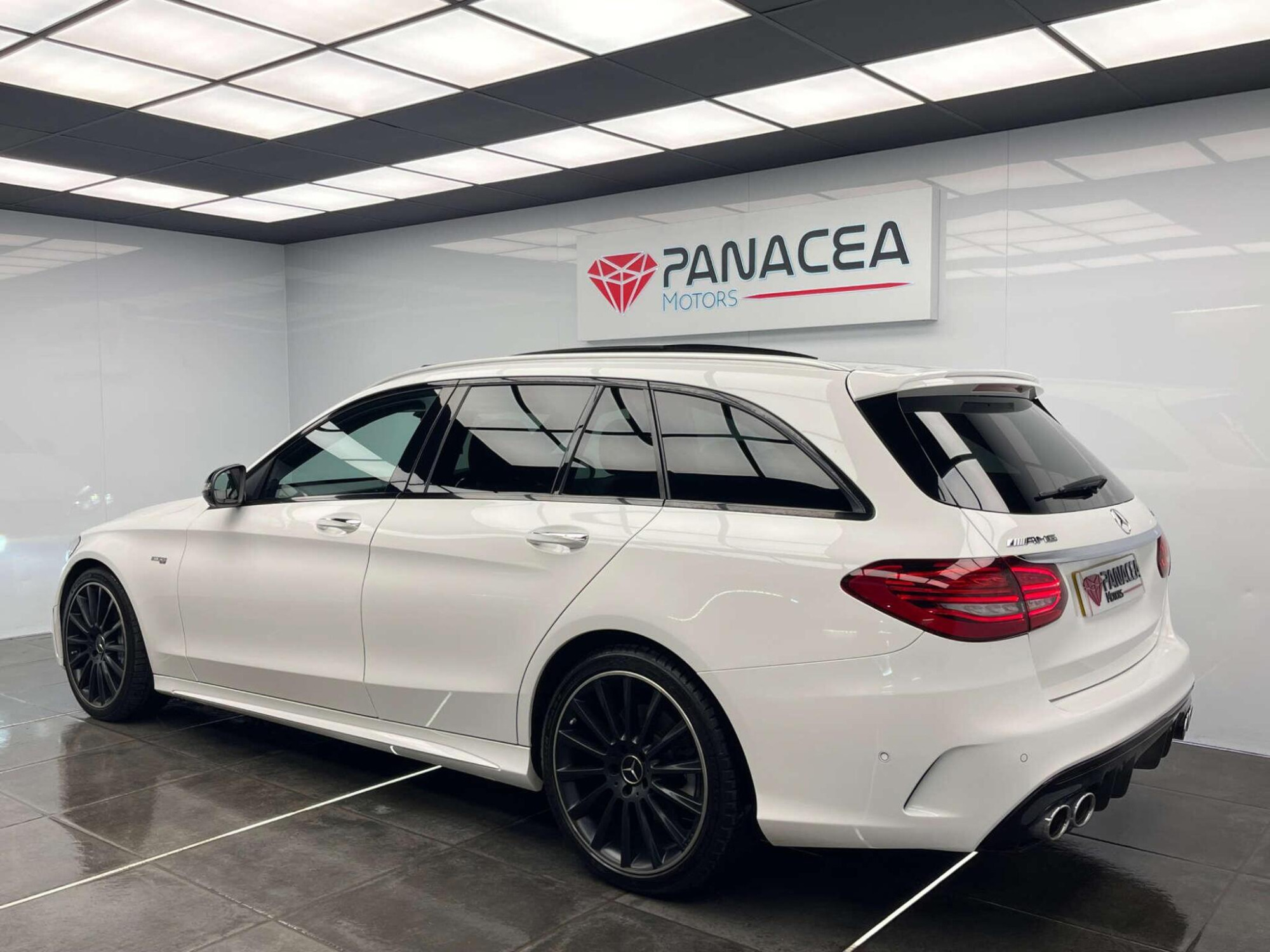 2018 Mercedes-Benz C-CLASS image 37