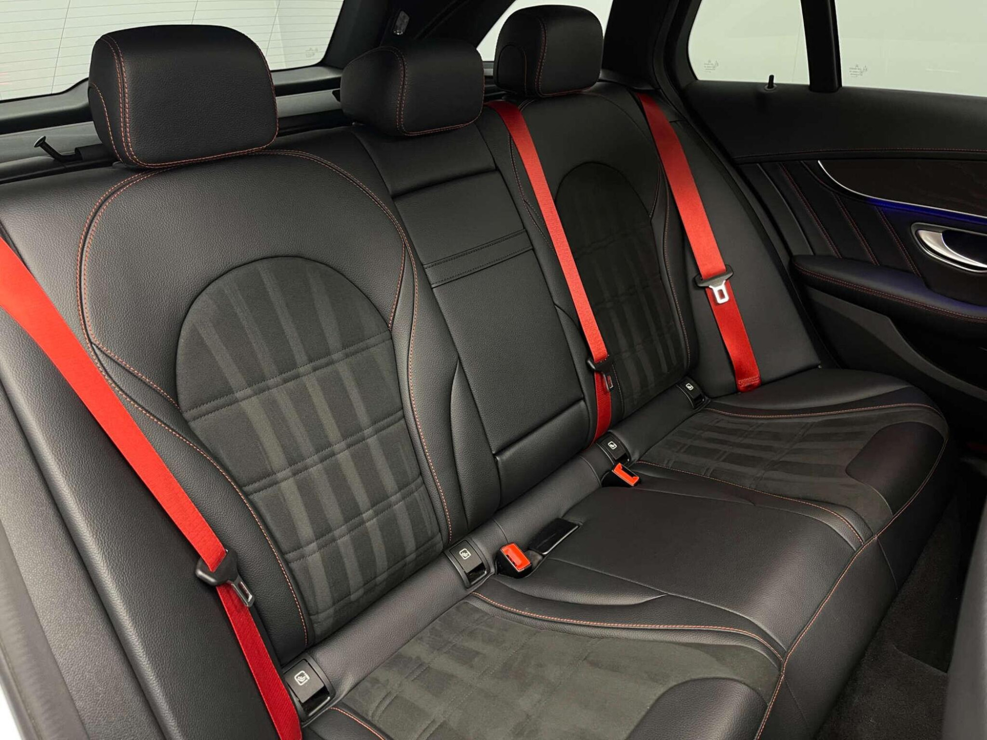 2018 Mercedes-Benz C-CLASS image 32